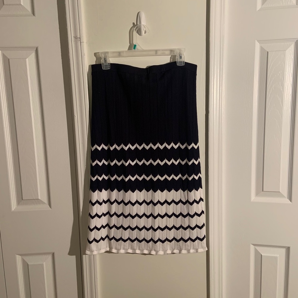 Weil black and white skirt - Picture 2 of 5